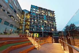 Dean of Sciences and Engineering Merit Scholarships at University of Tasmania, Australia