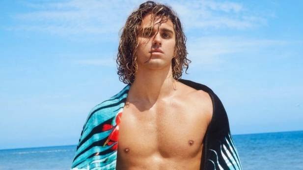 Jay Alvarraz