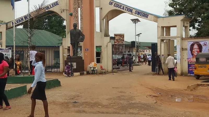 AIFUE School Gate