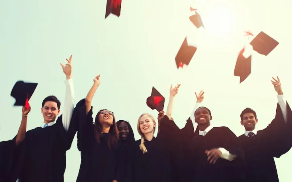 Best Scholarships for Cuban Students