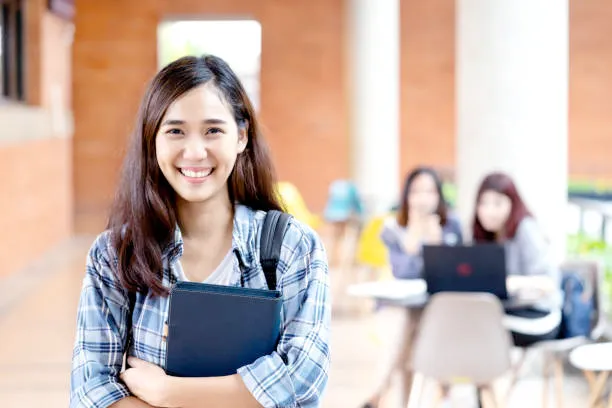 Best Scholarships for Canadian Students